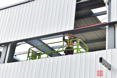 圖文:廠房建設(shè)忙